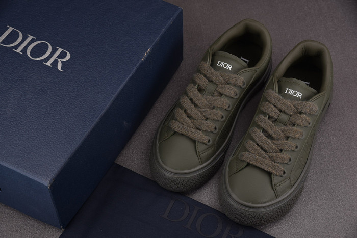 D1OR B33 Sneakers
