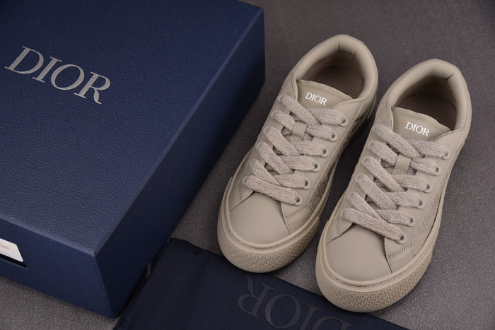 D1OR B33 Sneakers