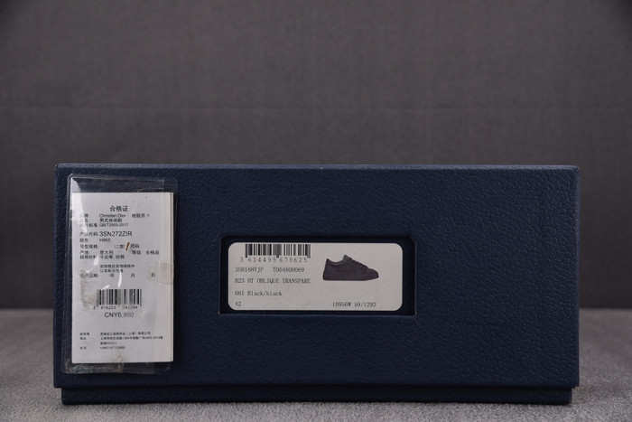 D1OR B33 Sneakers
