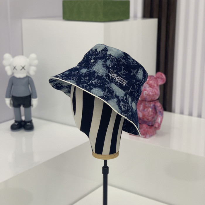 L1VV Hat