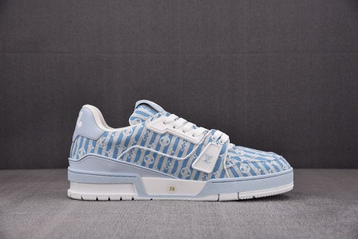 L1VV TRAINER