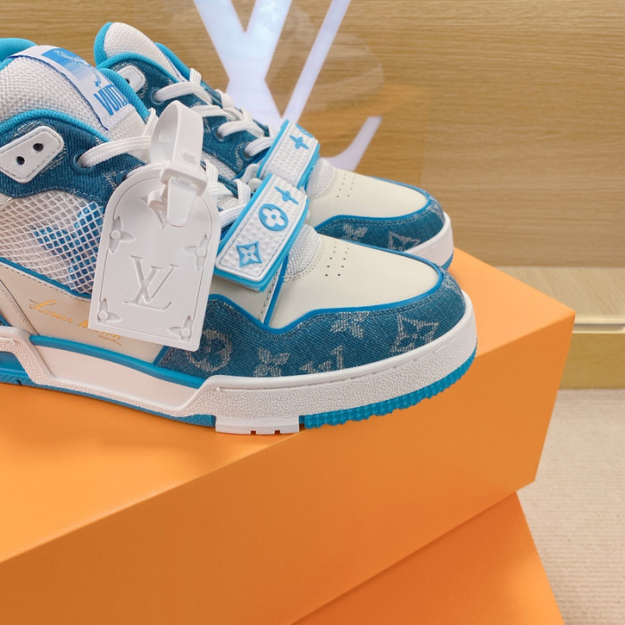L1VV TRAINER
