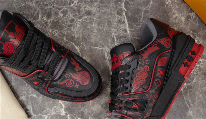 L1VV TRAINER