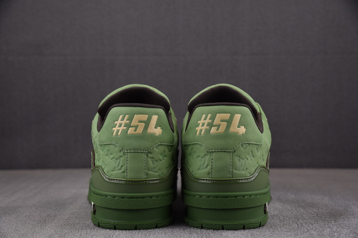 L1VV TRAINER