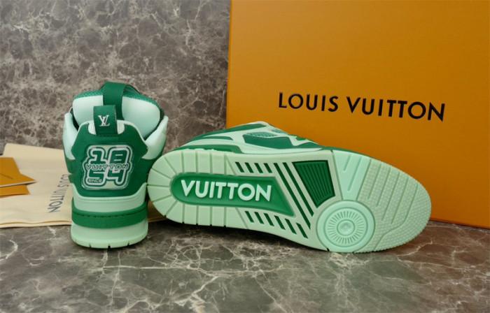 L1VV TRAINER