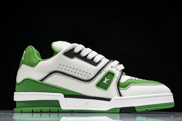 L1VV TRAINER