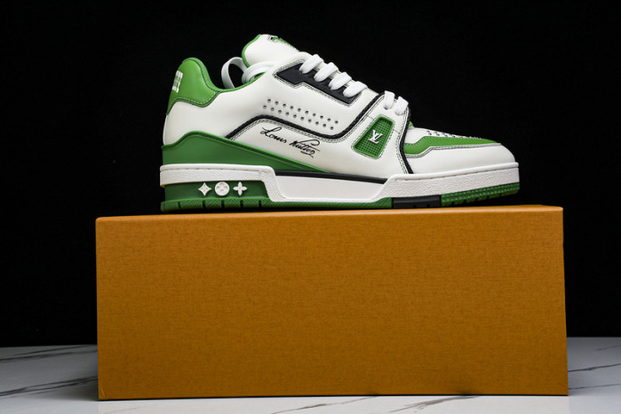 L1VV TRAINER