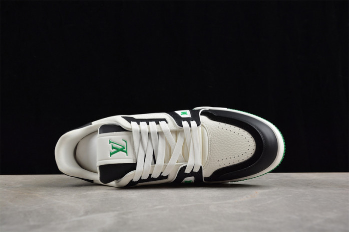 L1VV TRAINER