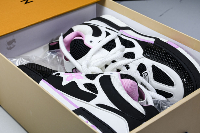 L1VV TRAINER