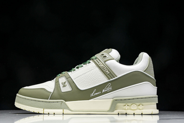 L1VV TRAINER