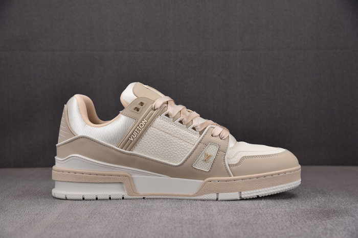 L1VV TRAINER