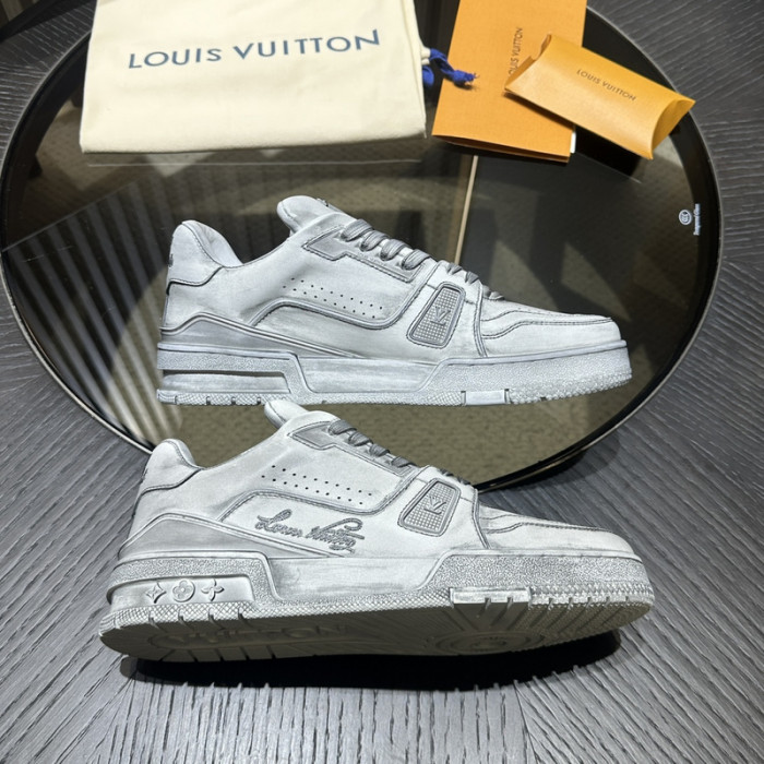 L1VV TRAINER