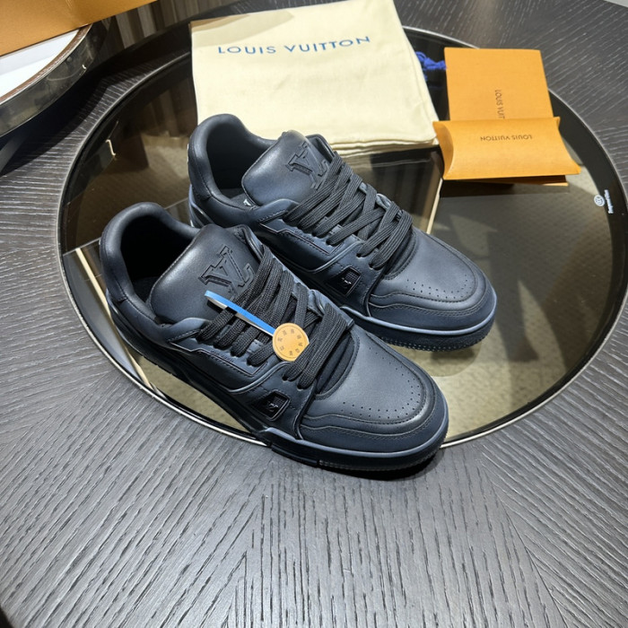 L1VV TRAINER