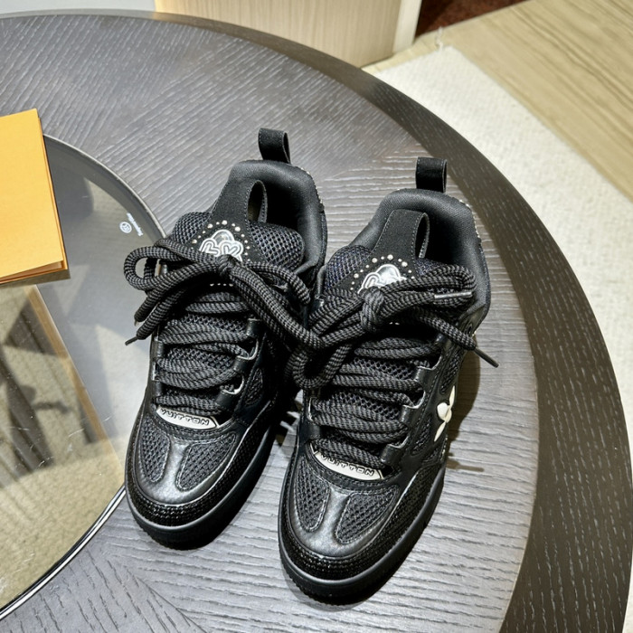 L1VV TRAINER