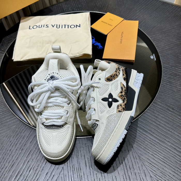 L1VV TRAINER