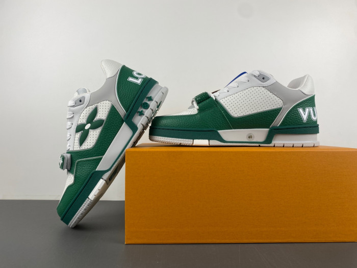 L1VV TRAINER