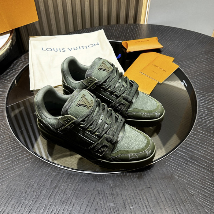 L1VV TRAINER