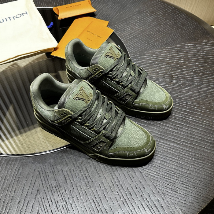 L1VV TRAINER