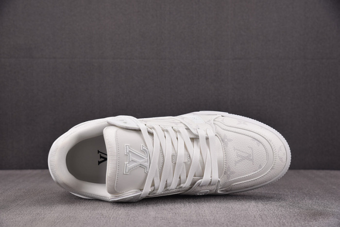 L1VV TRAINER