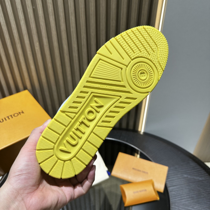 L1VV TRAINER