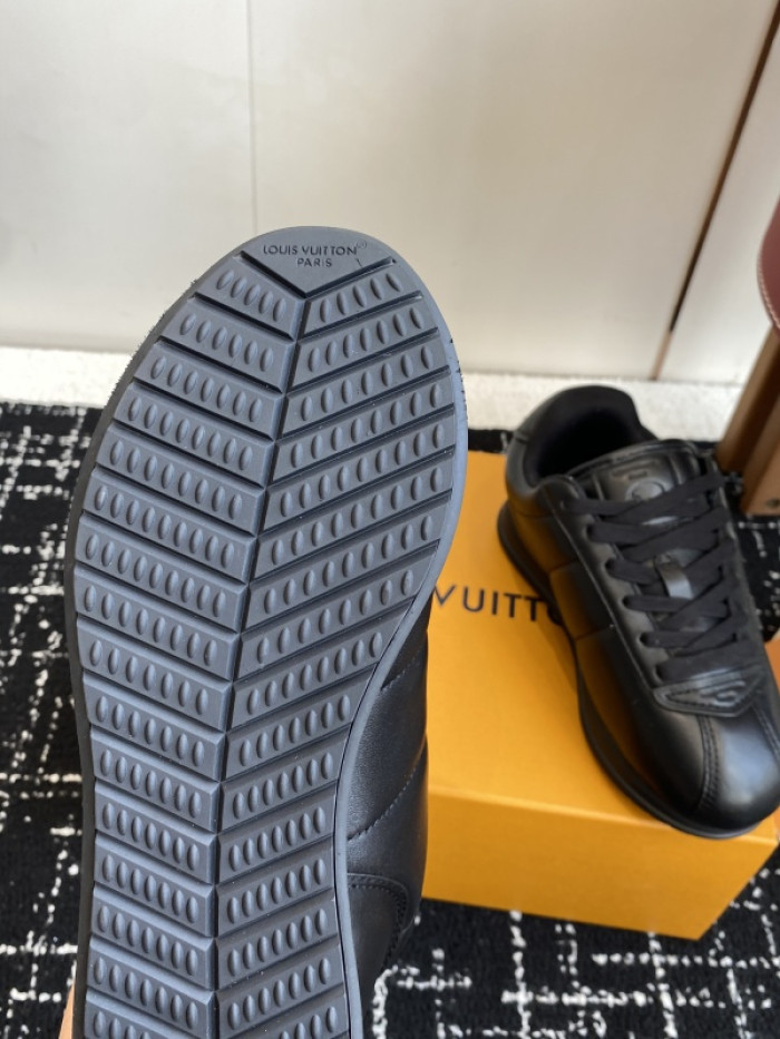 L1VV Buttersoft Sneakers