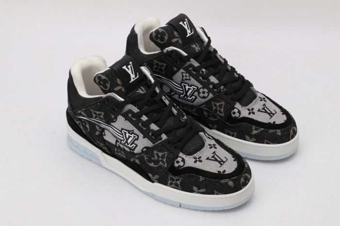 L1VV TRAINER