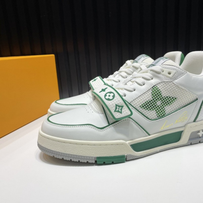 L1VV TRAINER