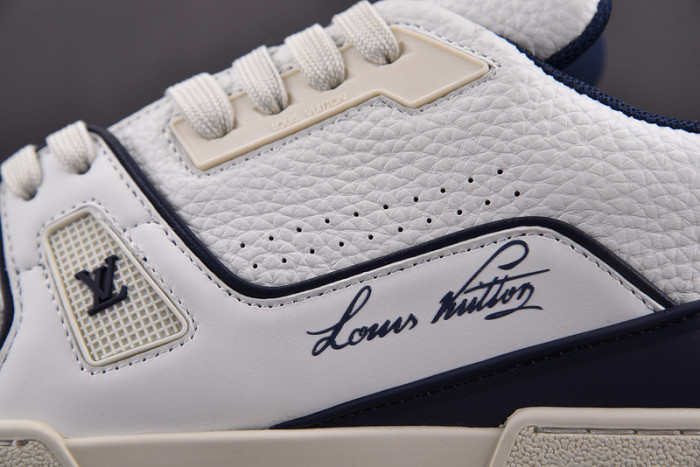 L1VV TRAINER