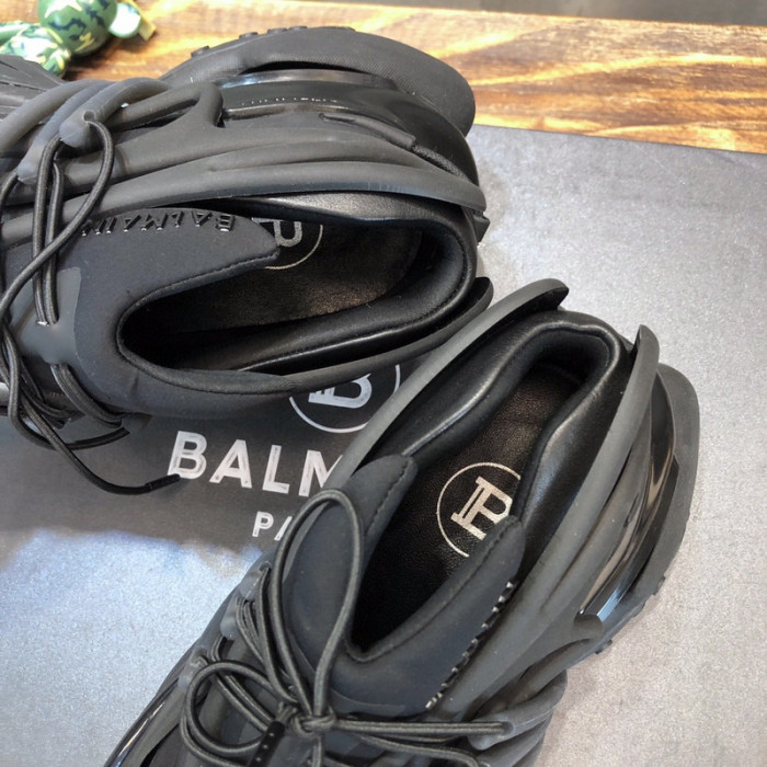 BALMAIN UNICORN LOW-TOP SNEAKERS