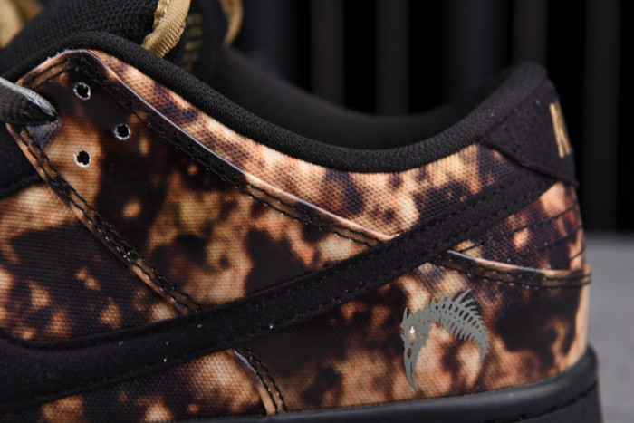 Nike Dunk SB Low Pushead 2 536356-002