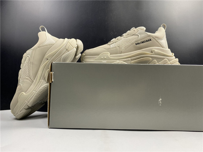 BALEN TRIPLE S TRAINER 536367 W2FW1 9700