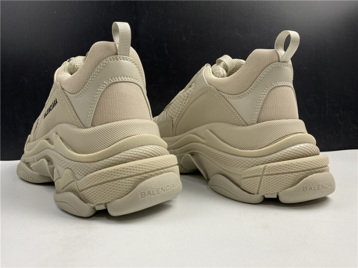 BALEN TRIPLE S TRAINER 536367 W2FW1 9700