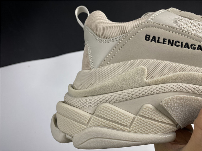 BALEN TRIPLE S TRAINER 536367 W2FW1 9700