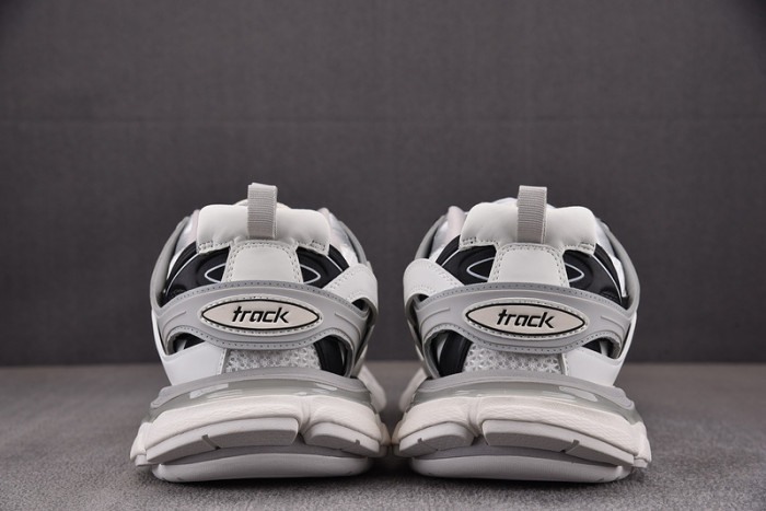 BALEN TRACK TRAINER 542023 W3AD3 9812