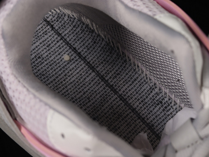 Balen track Trainer White grey pink 542436 W3AD6 12558
