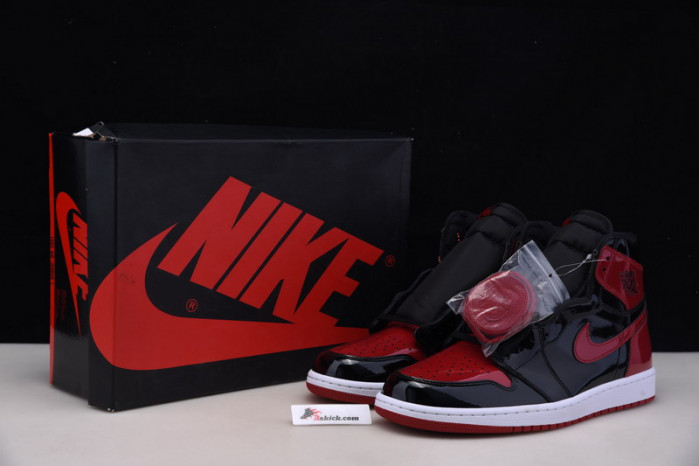 Air Jordan 1 High OG ‘Bred Patent’ 555088-063