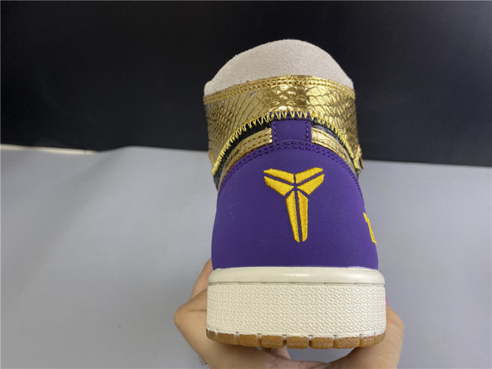 KOBE BRYANT X AIR JORDAN 1 HIGH OG BLACK-PURPLE 555088-171