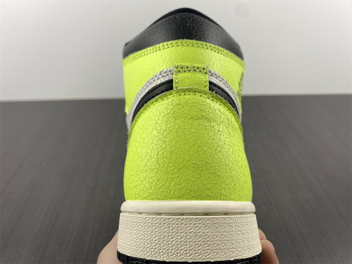 Air Jordan 1 High OG “Volt” 555088-702