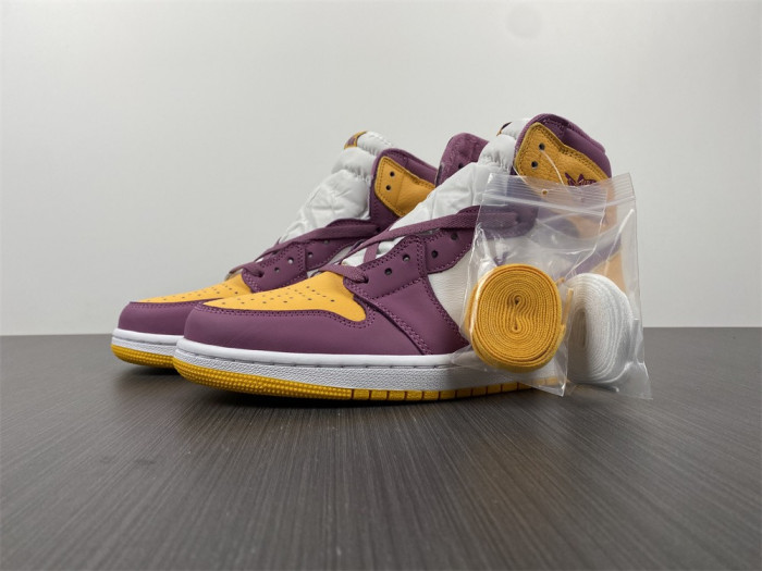 Air Jordan 1 High OG ‘Brotherhood’ 555088-706