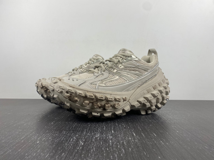 Balen Defender 685613 W2RAF 9700