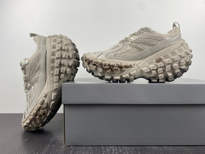 Balen Defender 685613 W2RAF 9700