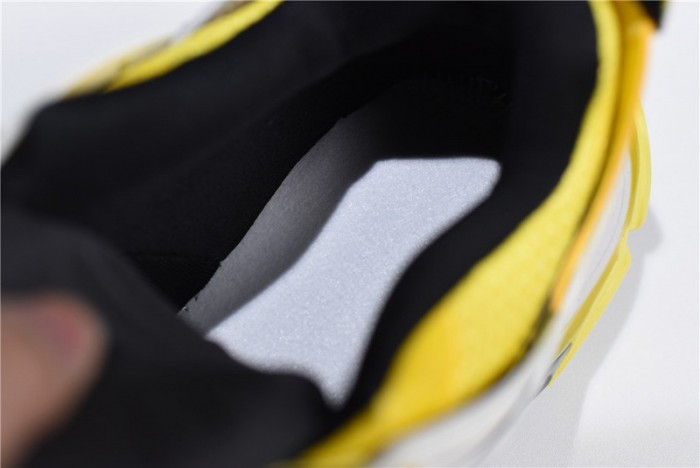 Balen Track Sneakers 656686 W06G0 2001 YELLOW