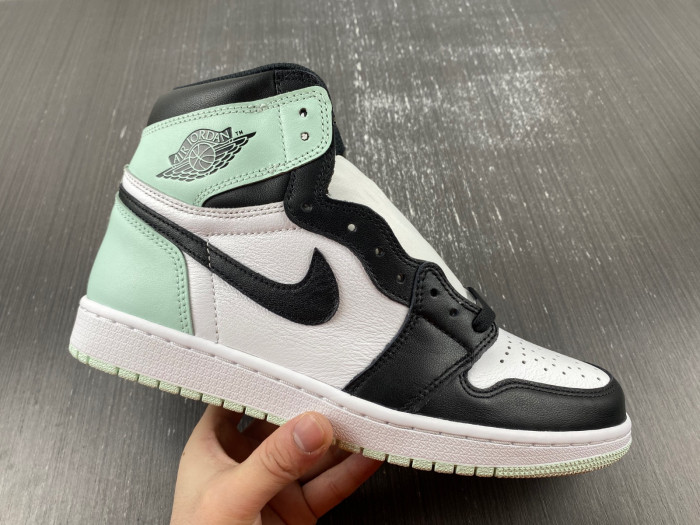 Air Jordan 1 Retro High Igloo 861428-100