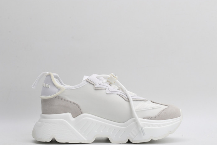 DG sneakers