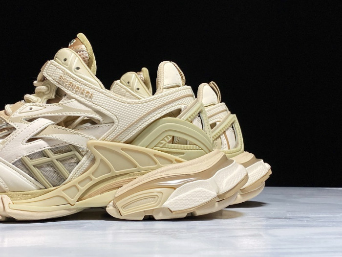 Balen Runner Sneakers Gold White 570391 W2GN7 2008