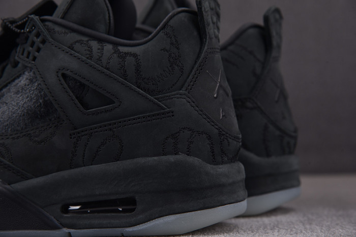 Air Jordan 4 Retro Kaws Black 930155-001