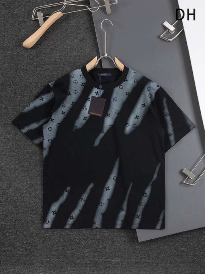 L1vv T-Shirt