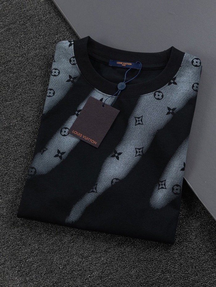 L1vv T-Shirt