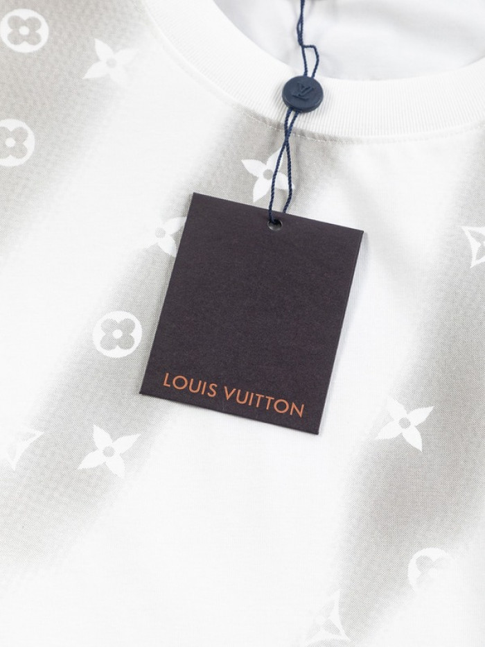 L1vv T-Shirt