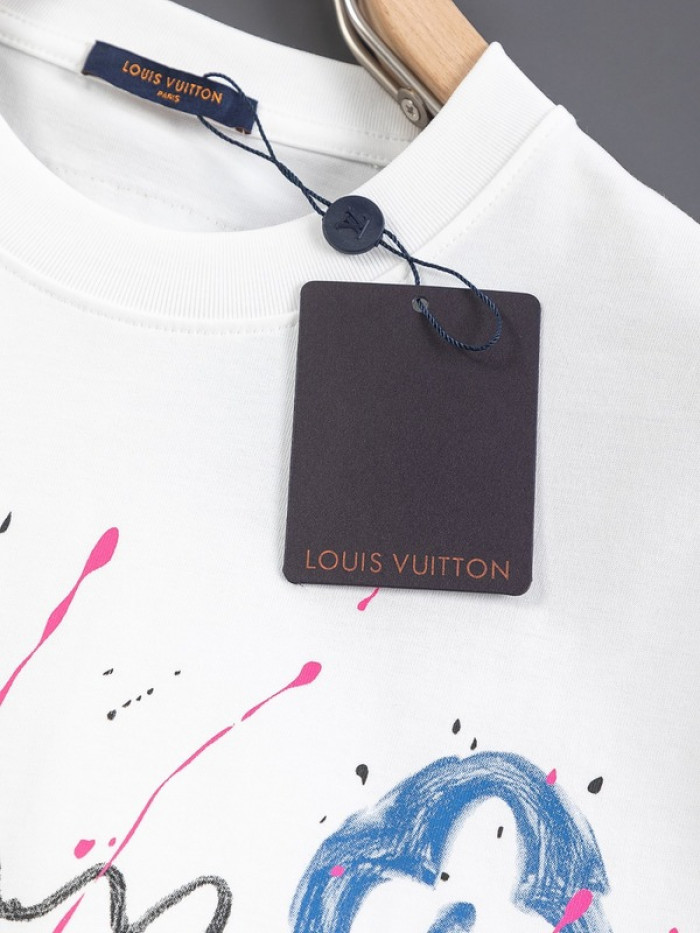 L1vv T-Shirt